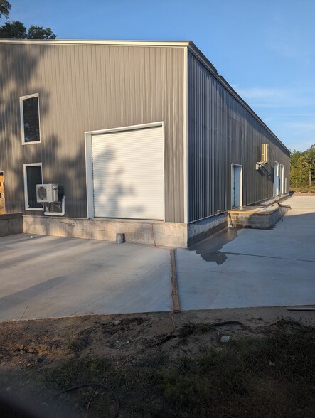 14784 Old Houston Rd, Conroe, TX for lease - Building Photo - Image 3 of 3