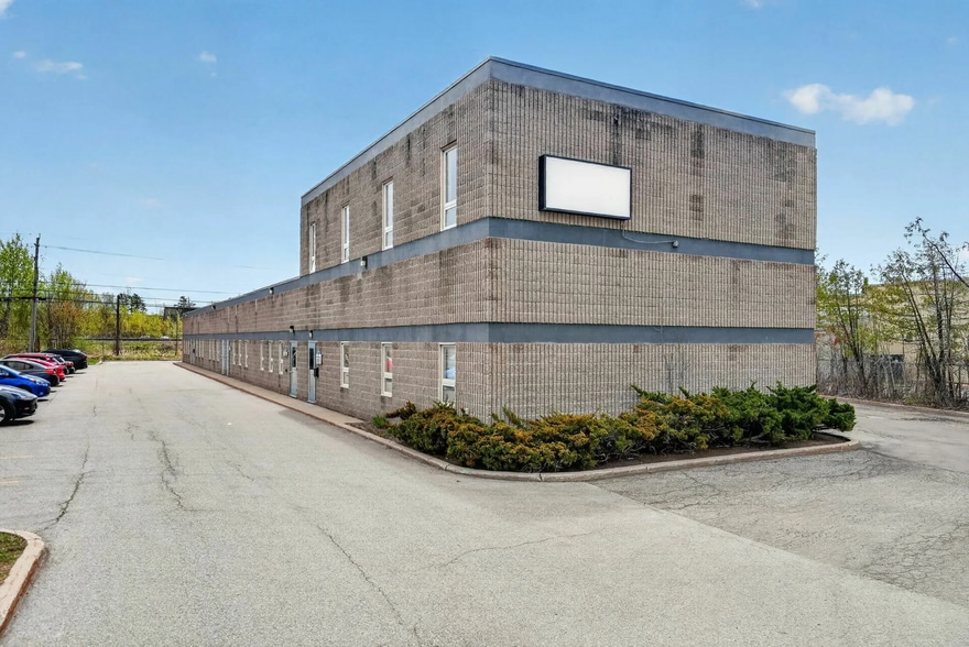 159 Colonnade Rd, Nepean, ON for sale - Building Photo - Image 2 of 16