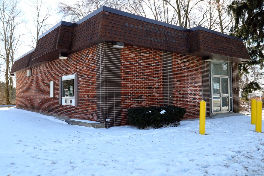 1210 Main St, Smithfield, OH 43948