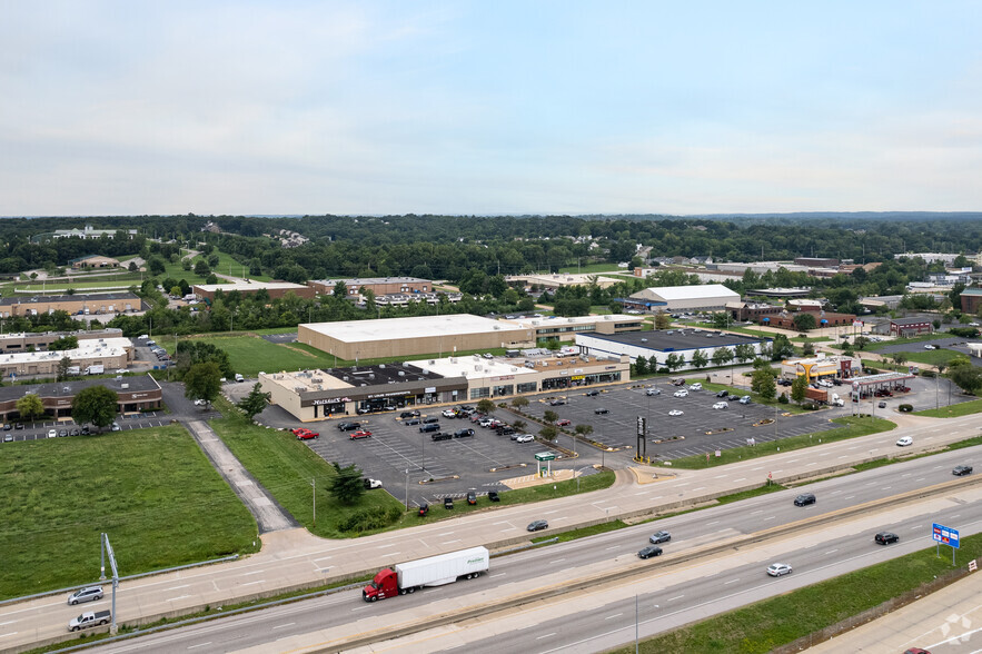 950-988 S Highway Dr, Fenton, MO for lease - Aerial - Image 2 of 6