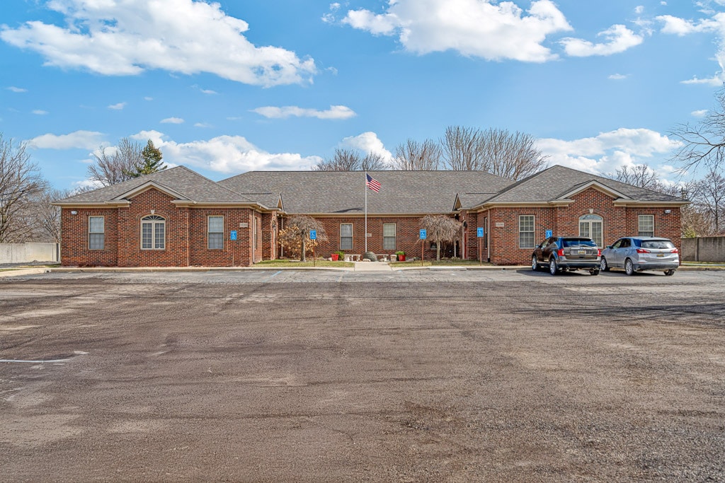 15195 Allen Rd, Southgate, MI for sale Building Photo- Image 1 of 36