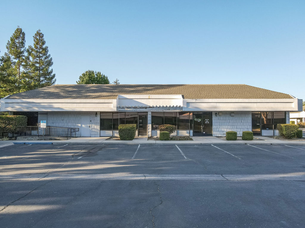 138 Regis St, Turlock, CA for lease Building Photo- Image 1 of 34