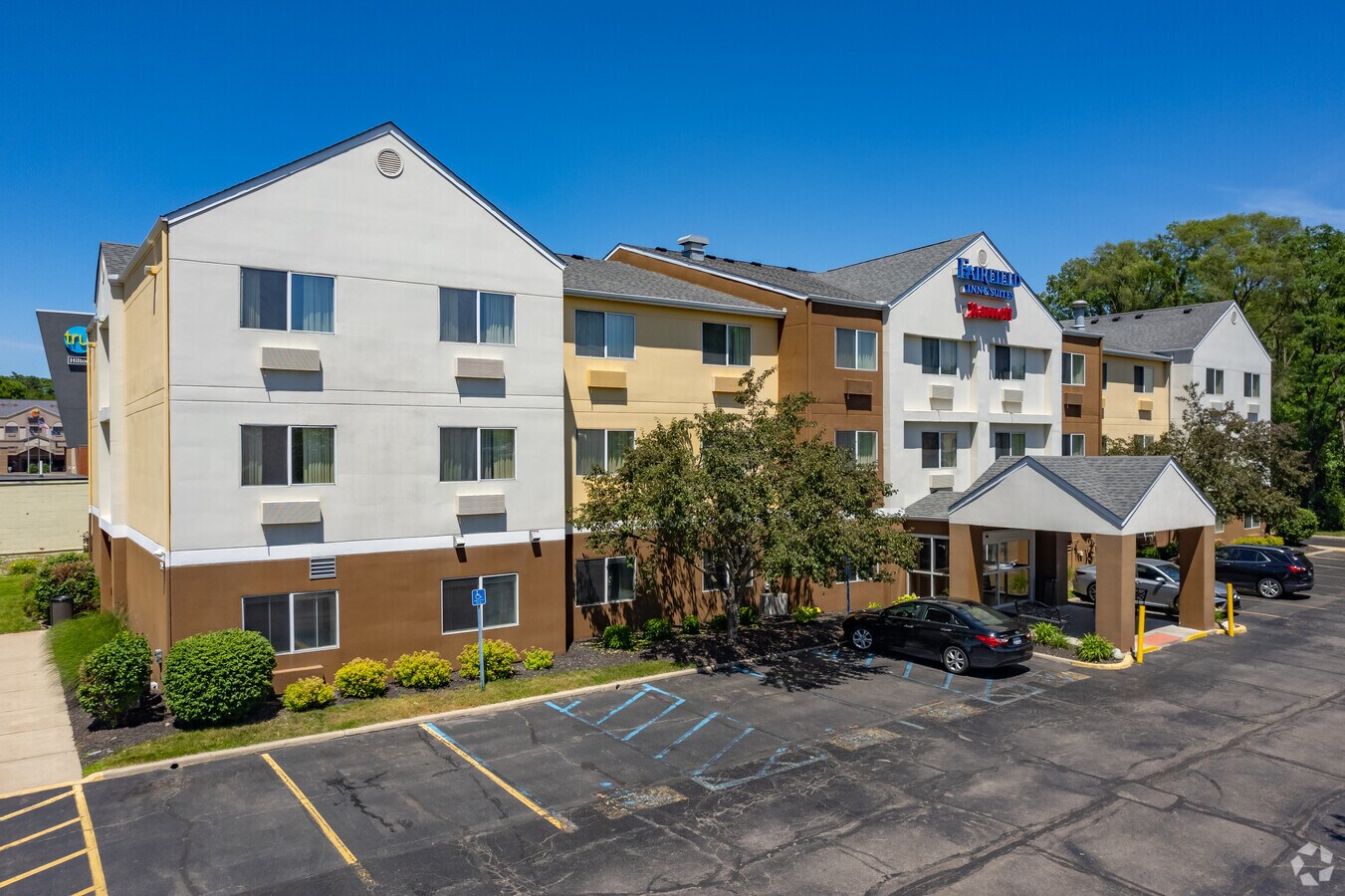 2395 Shirley Dr, Jackson, MI 49202