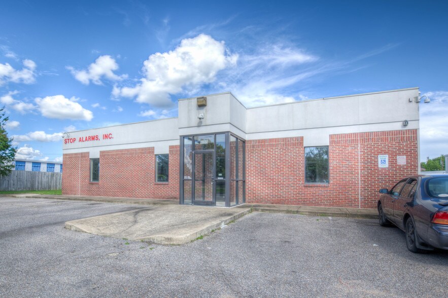 6095 Apple Tree Dr, Memphis, TN 38115