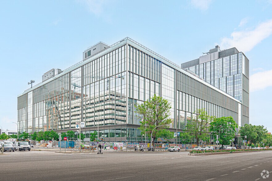 Calle Calle Méndez Álvaro, 61, Madrid, Madrid for lease - Building Photo - Image 1 of 21