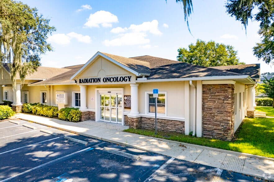 823 S Parsons Ave, Brandon, FL 33511