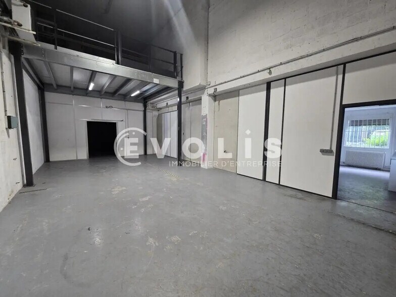 Office in Verrières-le-Buisson for lease - Interior Photo - Image 3 of 9