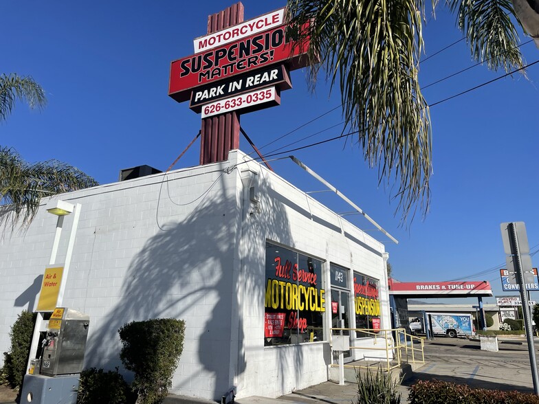 1143 W Foothill Blvd, Azusa, CA for sale - Building Photo - Image 2 of 11