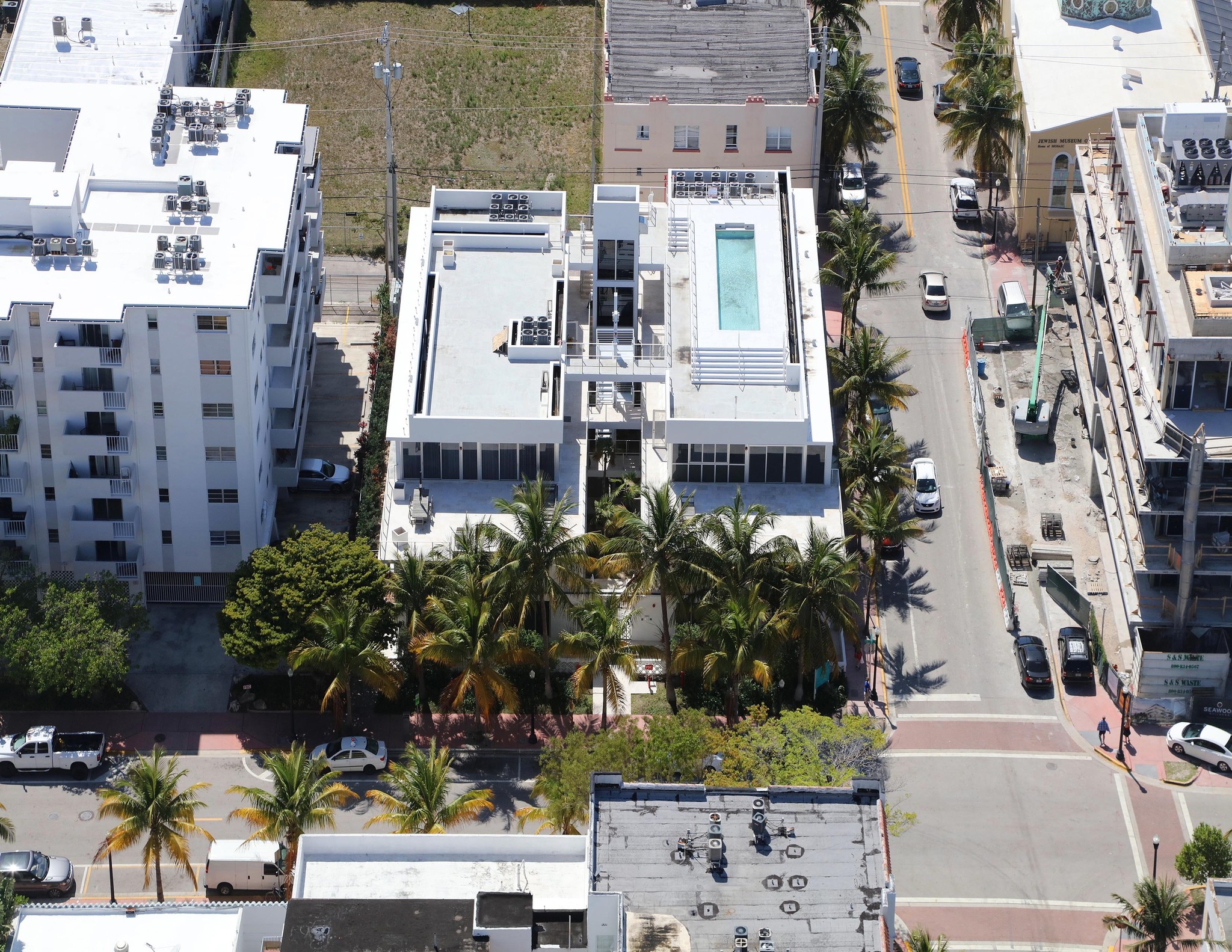 250 Collins Ave, Miami Beach, FL for sale Building Photo- Image 1 of 1