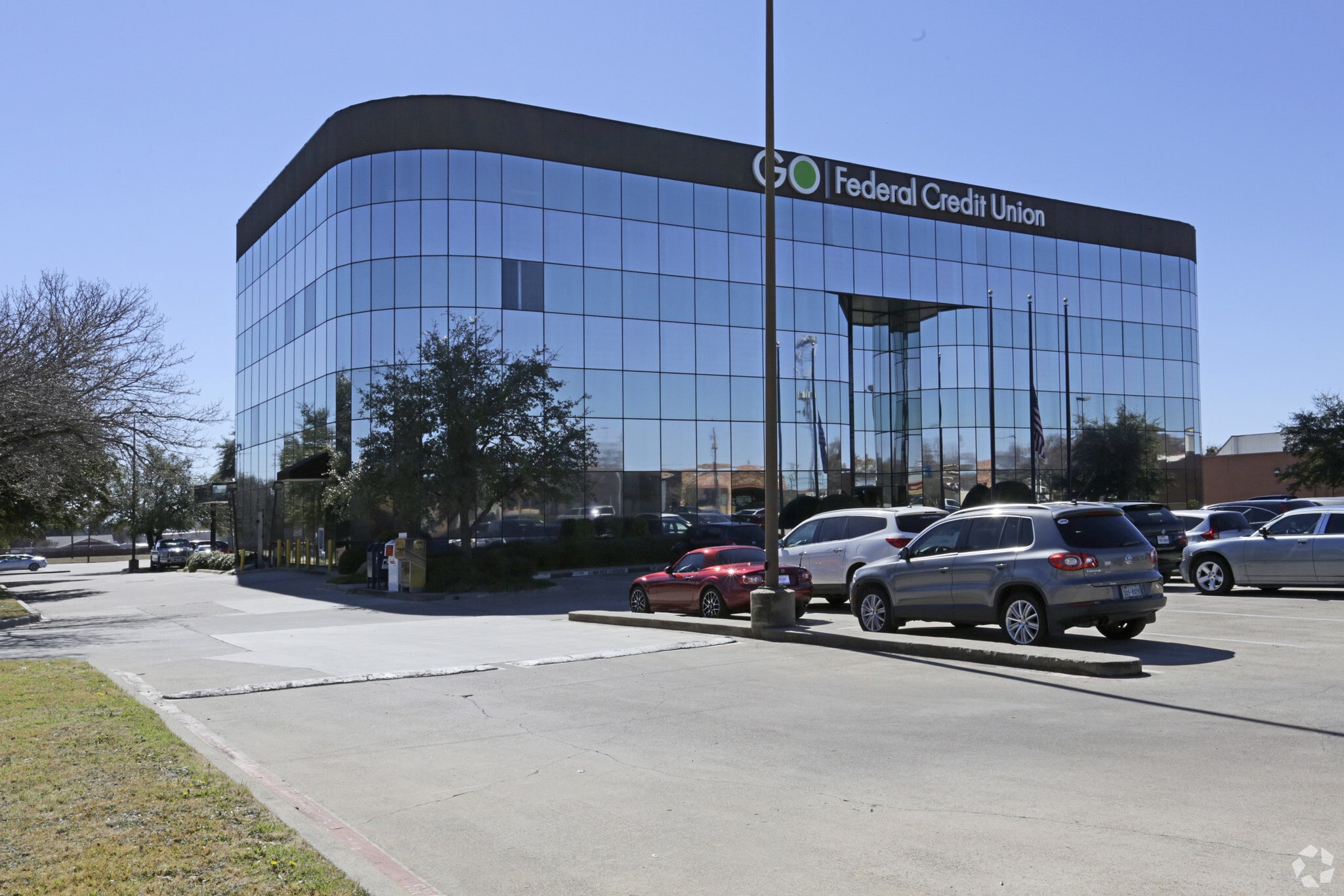 3200 W Pleasant Run Rd, Lancaster, TX 75146 America's Credit Union