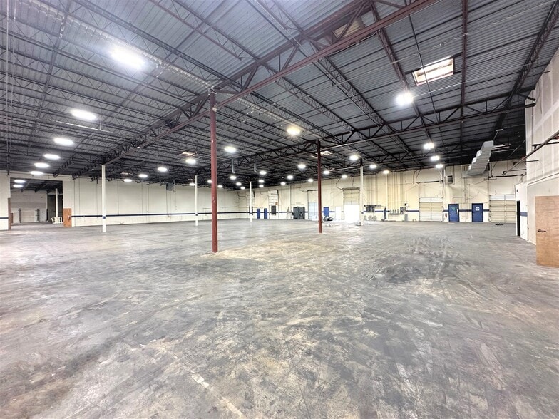 1507-1549 Two Pl, Memphis, TN for lease - Interior Photo - Image 2 of 3