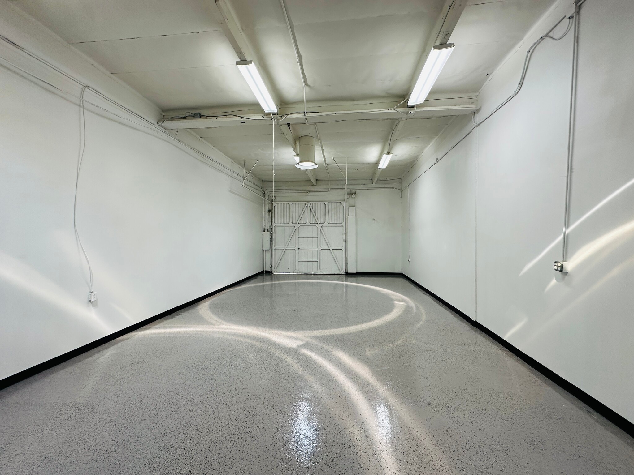 2100 E McFadden Ave, Santa Ana, CA for lease Interior Photo- Image 1 of 6