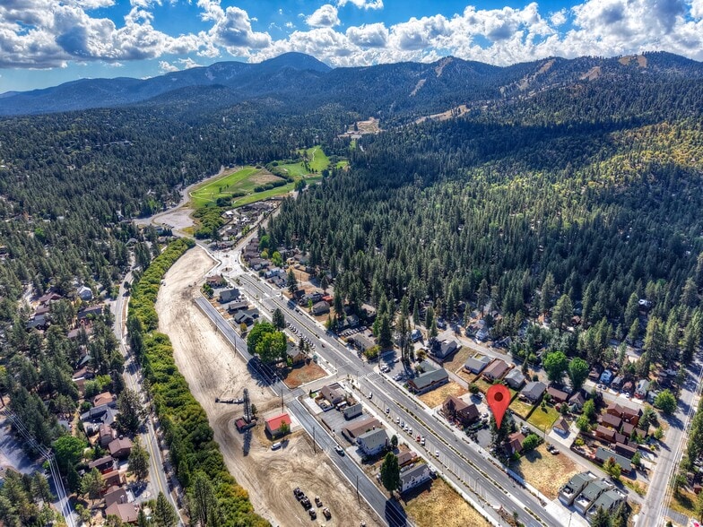 42561 Moonridge Rd, Big Bear Lake, CA for sale - Building Photo - Image 3 of 47