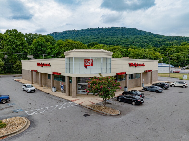3550 Broad St, Chattanooga, TN for sale - Building Photo - Image 1 of 6