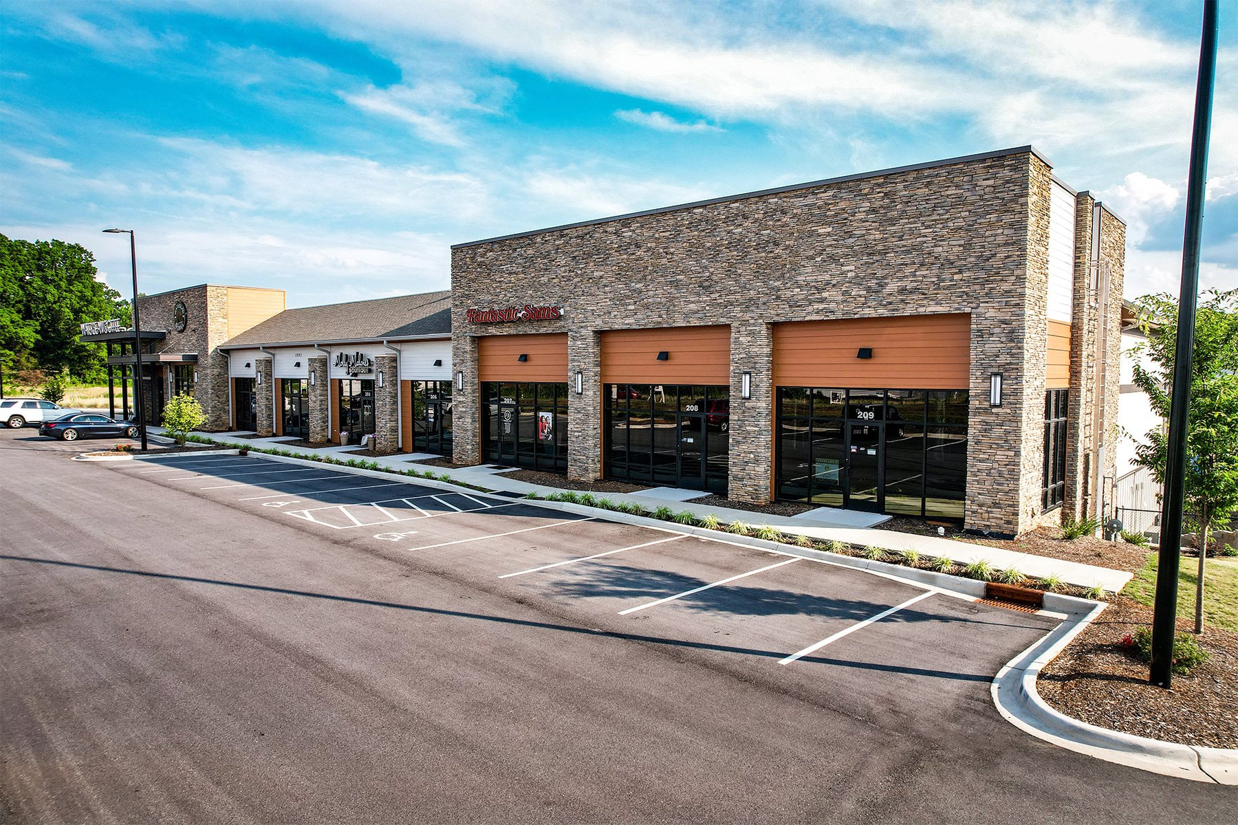 1995 Startown Rd, Hickory, NC for lease Building Photo- Image 1 of 2