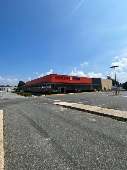 22 W Landis Ave, Vineland, NJ for lease - Building Photo - Image 3 of 11
