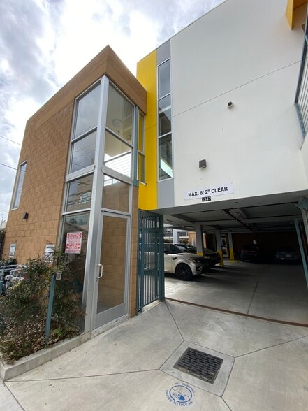1347 19th St, Santa Monica, CA for lease - Building Photo - Image 3 of 7