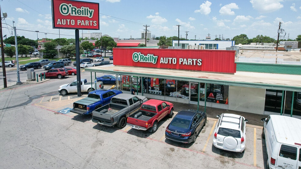 1007 E Irving Blvd, Irving, TX for sale - Building Photo - Image 1 of 1