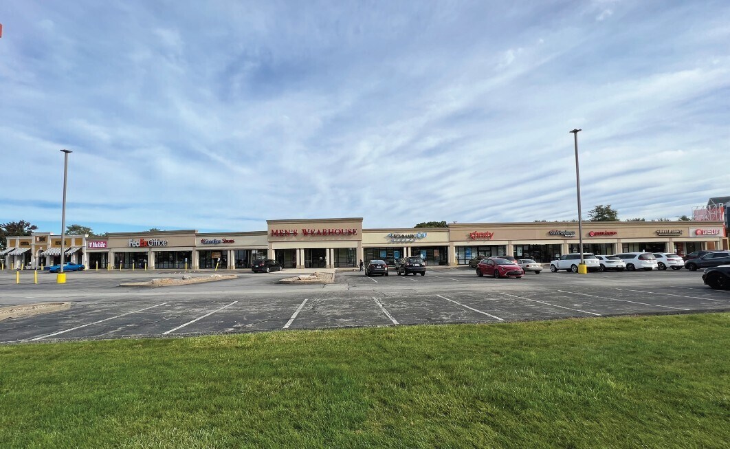 211-225 Summit Park Dr, Pittsburgh, PA for lease Primary Photo- Image 1 of 4