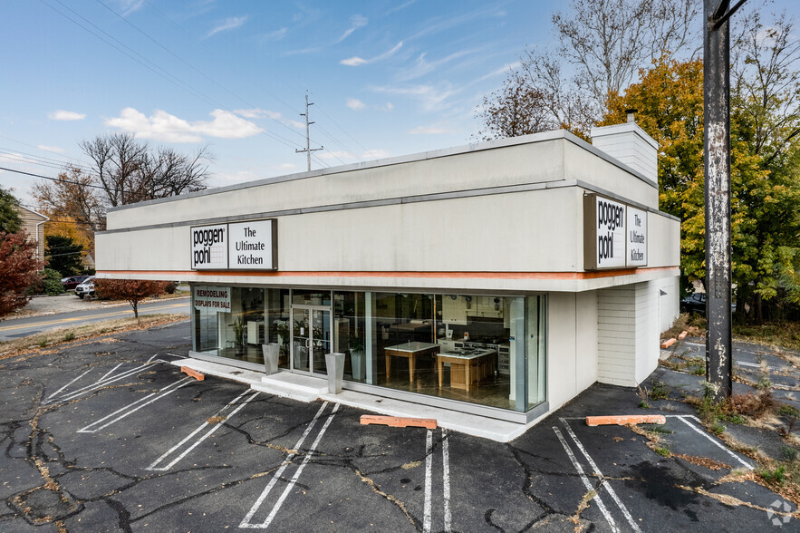 117 E State Rt 4, Paramus, NJ for sale - Building Photo - Image 1 of 1