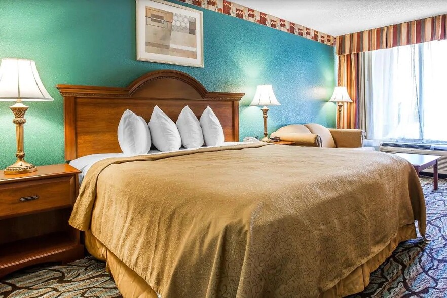 1286 Sniders Hwy, Walterboro, SC for sale - Interior Photo - Image 2 of 15