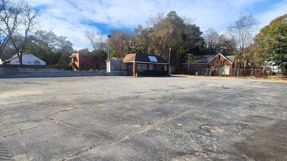 2344 N Lumpkin Rd, Columbus, GA for sale - Building Photo - Image 2 of 13