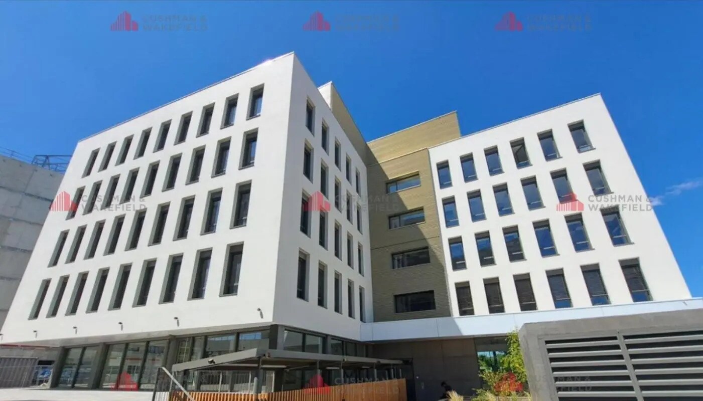 Office in Dijon for lease Building Photo- Image 1 of 5