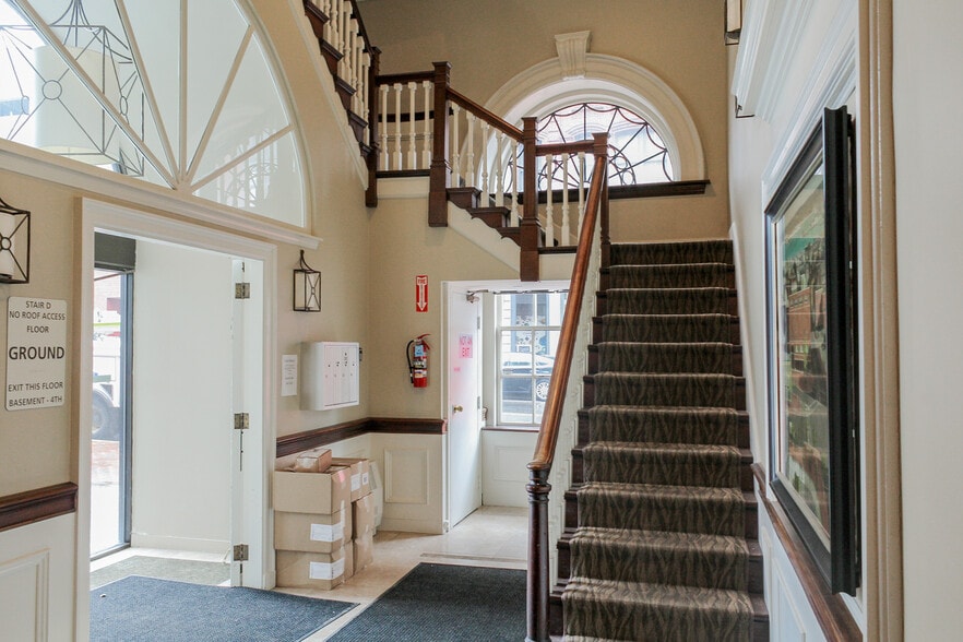 188 Middle St, Portland, ME for lease - Lobby - Image 2 of 7