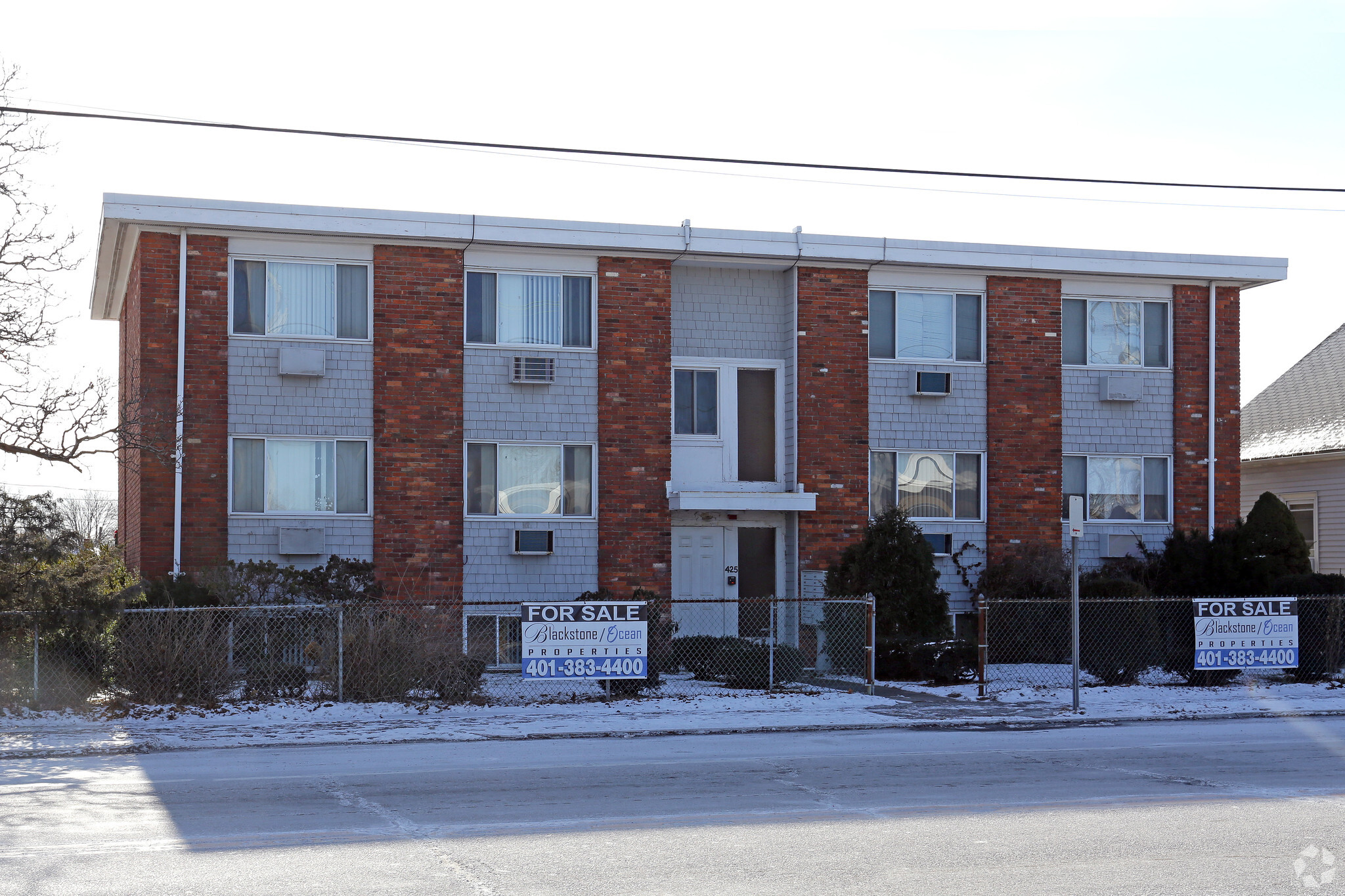 425 Warren Ave, East Providence, RI for sale Primary Photo- Image 1 of 1