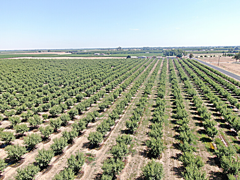 13200 Tully rd, Lodi, CA for sale - Building Photo - Image 3 of 7