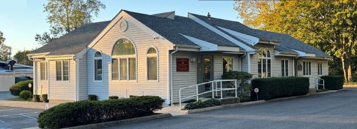 671 Montauk Hwy, Bayport, NY for sale - Building Photo - Image 1 of 1