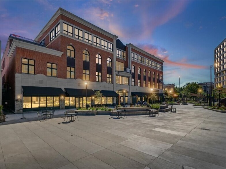 1 E Main St, Champaign, IL for lease - Building Photo - Image 3 of 20