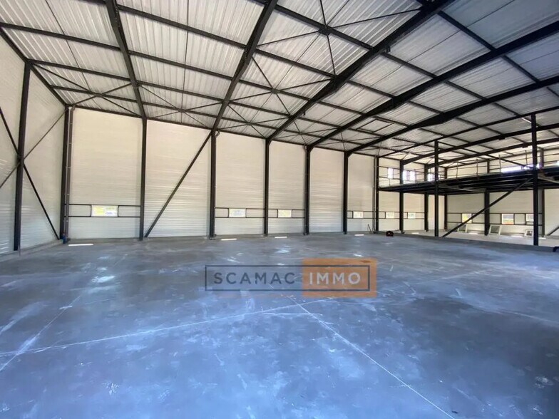 Industrial in Brignoles for lease - Interior Photo - Image 3 of 5