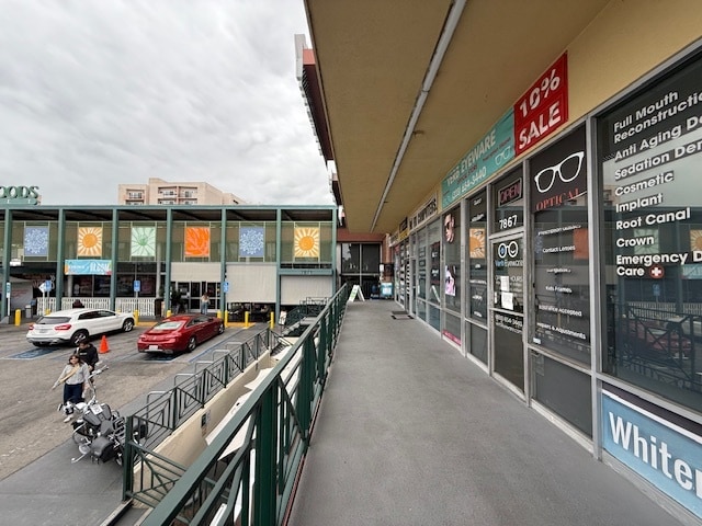 7881 Santa Monica Blvd, West Hollywood, CA for lease - Building Photo - Image 3 of 11
