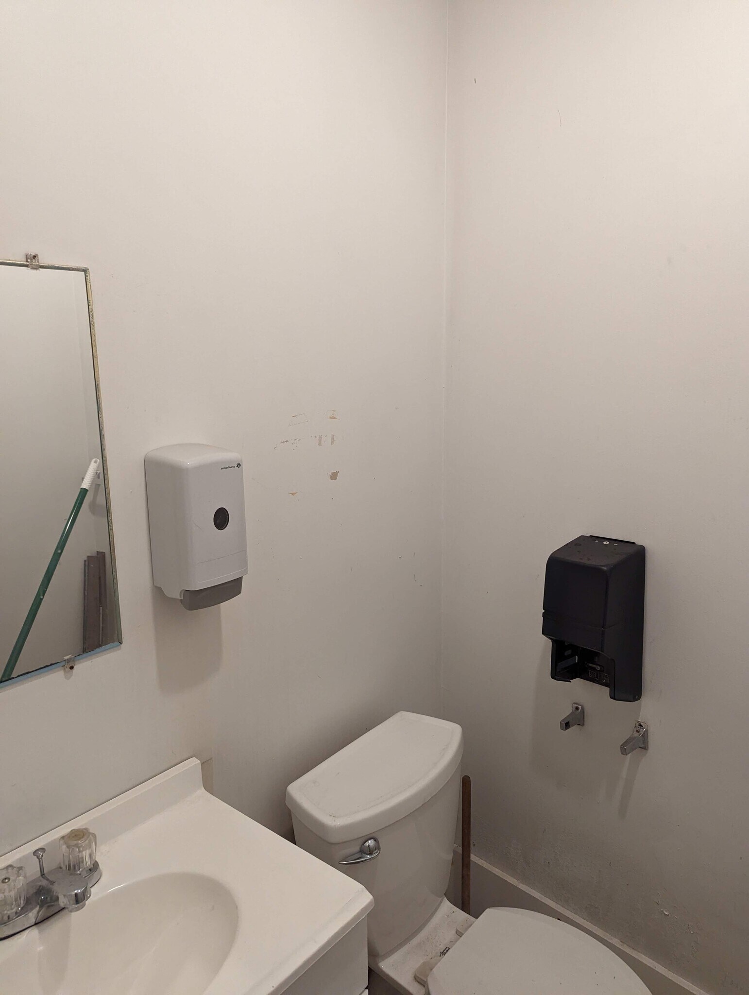 79 Millbury St, Worcester, MA for sale Interior Photo- Image 1 of 1