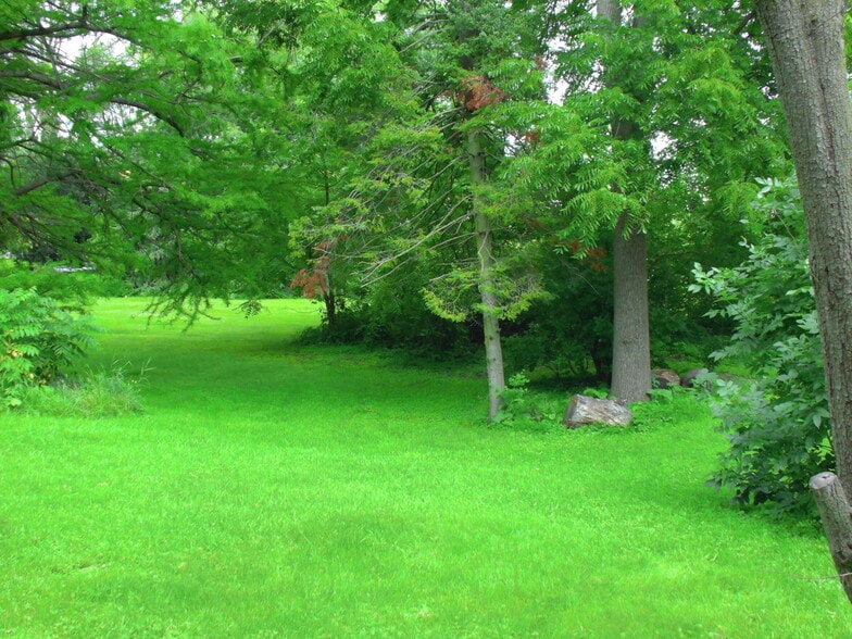 1600 Humes Rd, Janesville, WI for sale - Primary Photo - Image 1 of 10