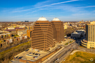 4520 Main St, Kansas City, MO - aerial  map view