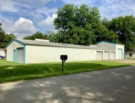 103 N Live Oak St, Tomball TX - Warehouse