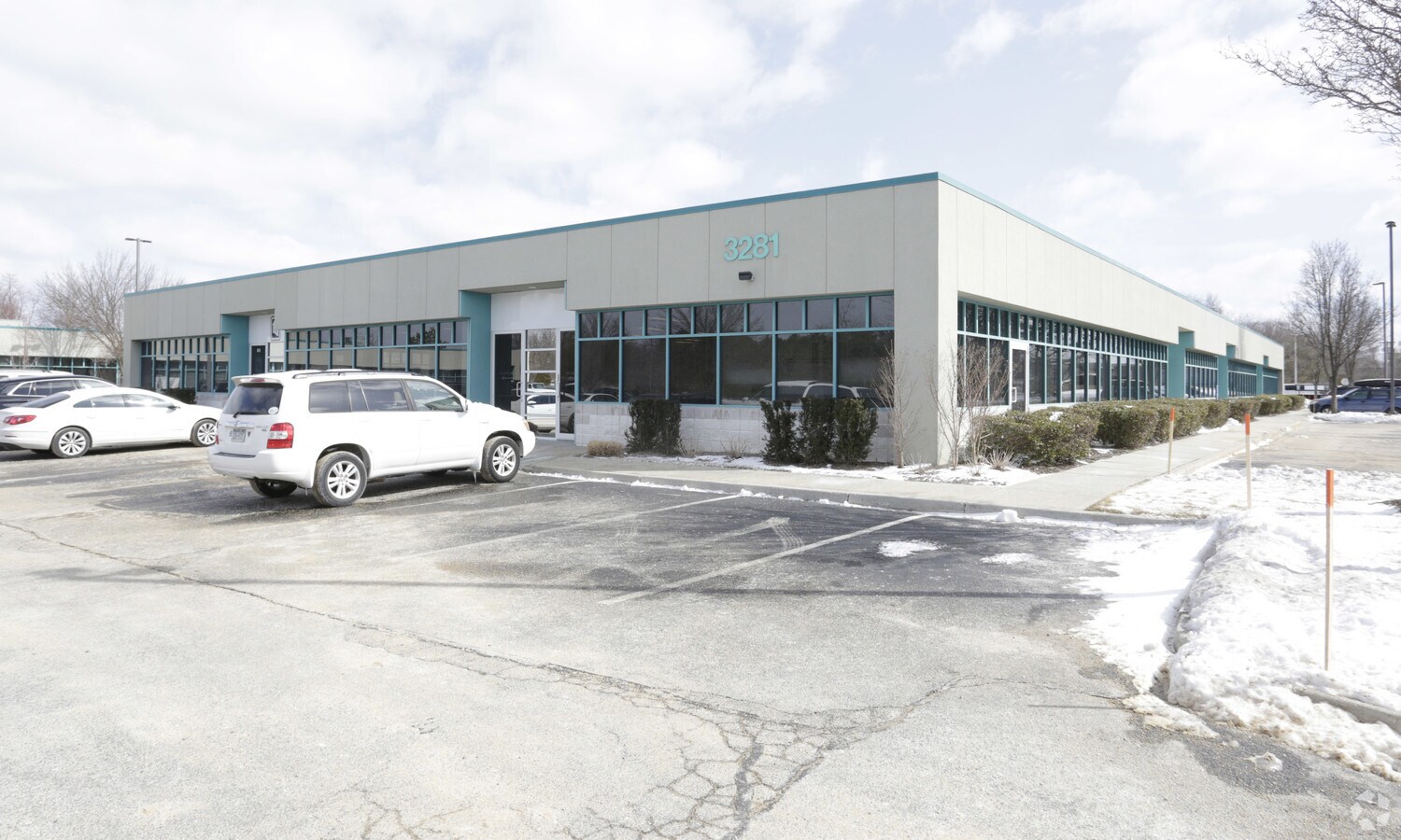 3281 Veterans Memorial Hwy, Ronkonkoma, NY 11779