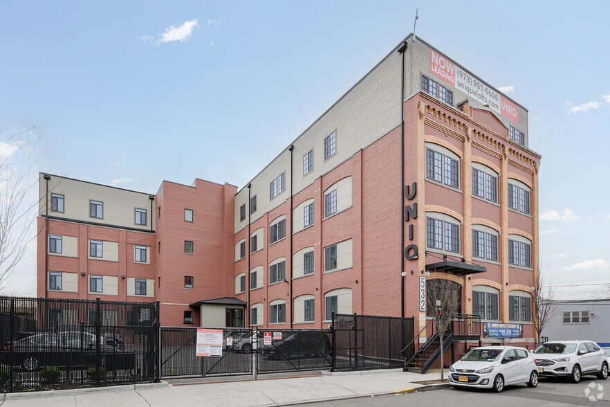 526-532 Mulberry St, Newark, NJ for sale - Building Photo - Image 2 of 4