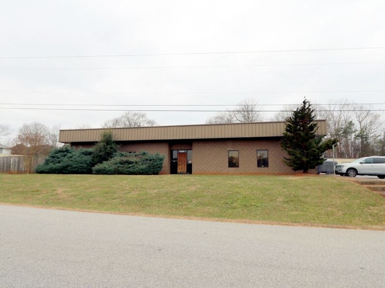 2259 River Rd, Greer, SC for sale - Building Photo - Image 1 of 1