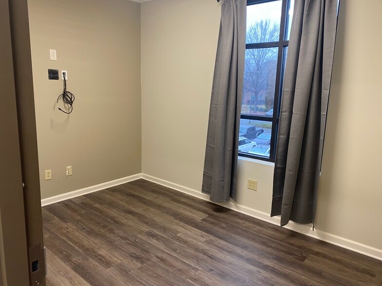 19925 Jetton Rd, Cornelius, NC for lease - Interior Photo - Image 3 of 5