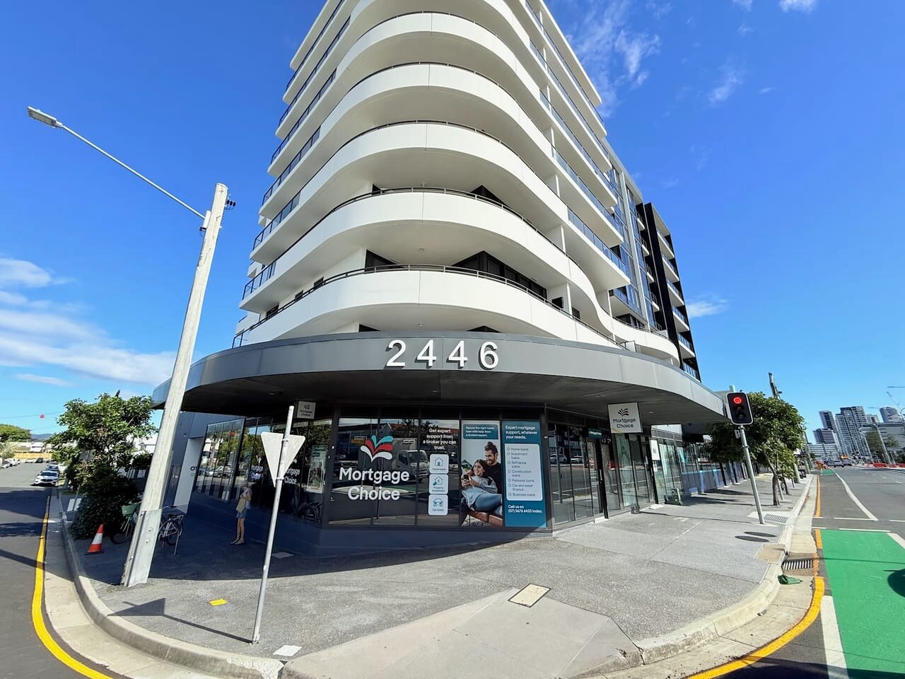 2446 Gold Coast Hwy, Mermaid Beach for lease Building Photo- Image 1 of 7