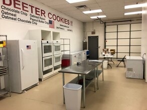 37 Sherwood Ter, Lake Bluff, IL for lease Interior Photo- Image 1 of 3