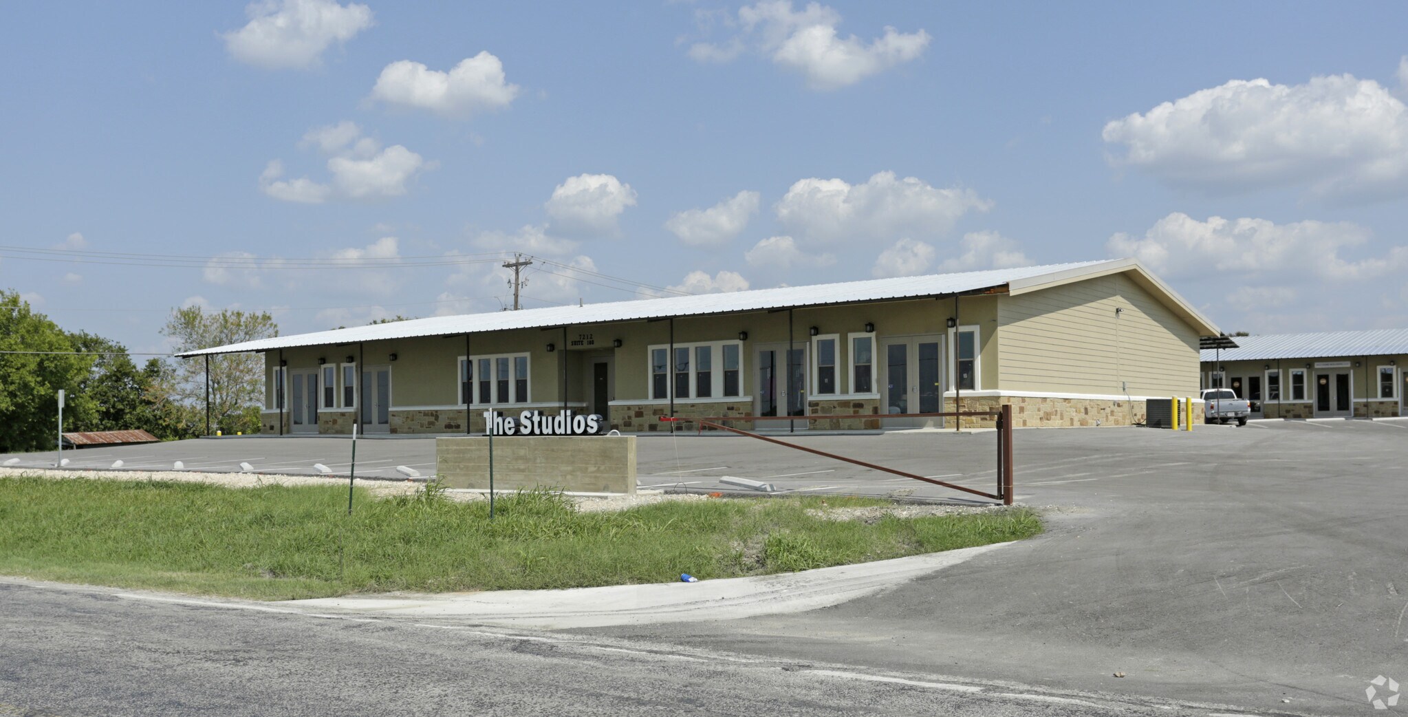 7212 Goforth Rd, Kyle, TX for sale Primary Photo- Image 1 of 1