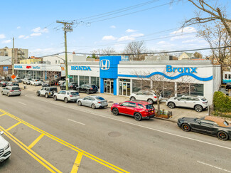 More details for 2543 E Tremont Ave, Bronx, NY - Retail for Sale