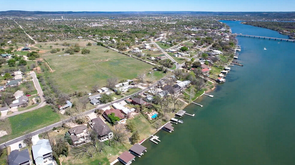 105 Wood Forest Rd, Kingsland, TX for sale - Aerial - Image 1 of 10