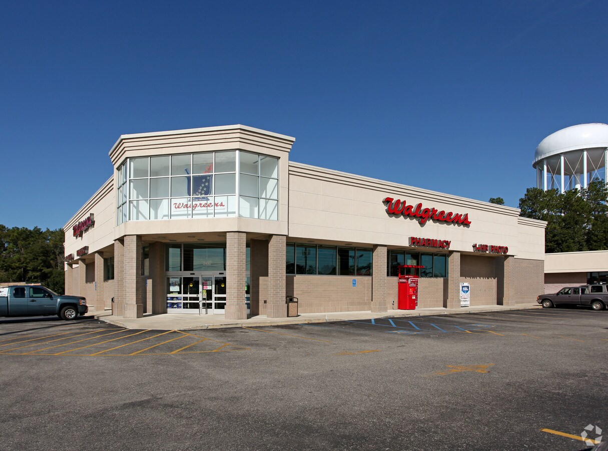 2490 Schillinger Rd S, Mobile, AL 36695