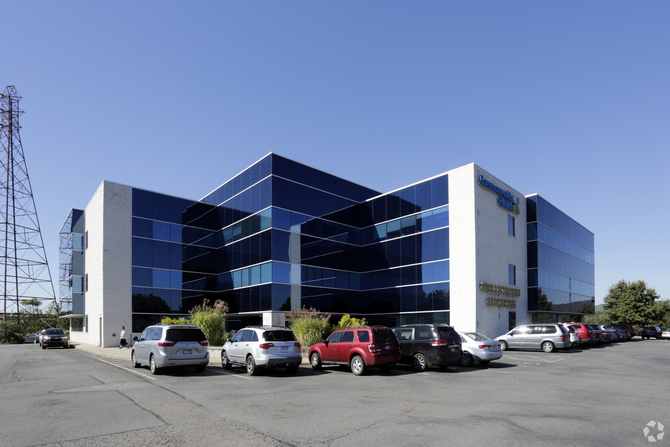 672 S River St, Plains, PA 18705 Waterfront Professional Park