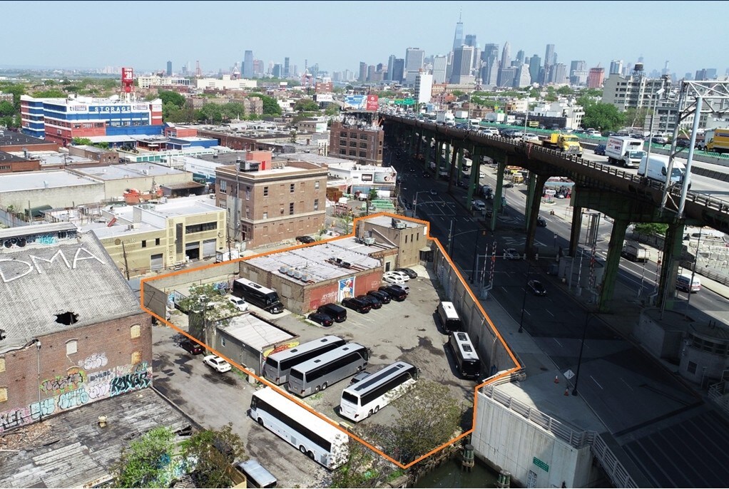 400 Hamilton Ave, Brooklyn, NY for sale Primary Photo- Image 1 of 1